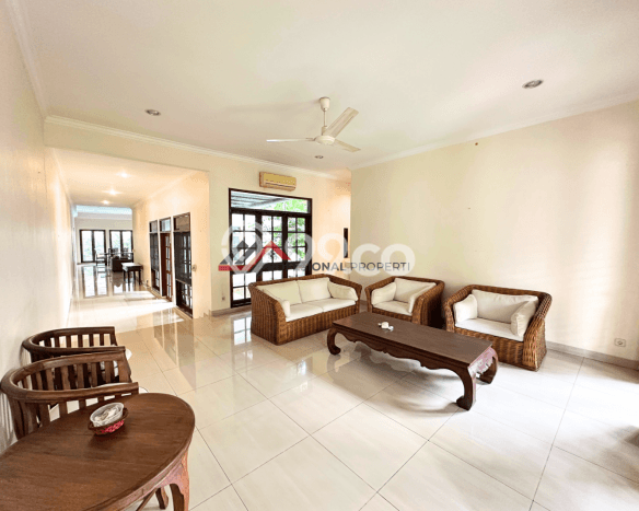 For Sale! Luxury House LT 739m2 Desain Modern di Kemang For Sale! Luxury House LT 739m2 Desain Modern di Kemang