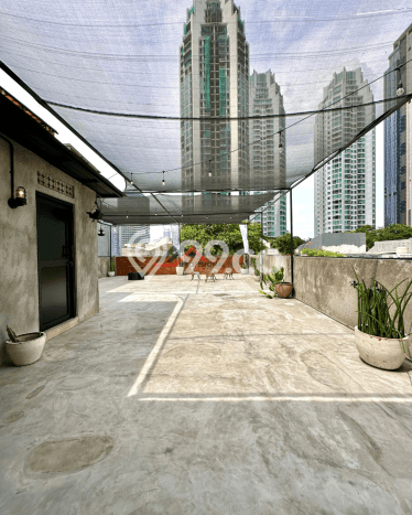 Rumah Mewah LB 424m2 Siap Huni Desain Elegan di Setiabudi, Jakarta Selatan Rumah Mewah LB 424m2 Siap Huni Desain Elegan di Setiabudi, Jakarta Selatan