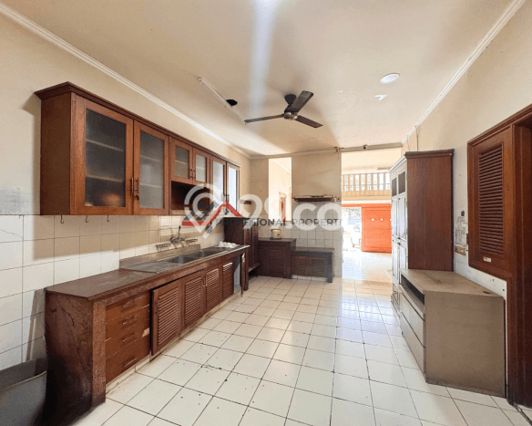 Rumah Elit Modern Tanpa Renovasi di Pondok Indah Jakarta Selatan Rumah Elit Modern Tanpa Renovasi di Pondok Indah Jakarta Selatan