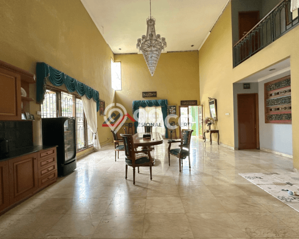 Rumah Mewah LB 350m2 Siap Huni Desain Elegan di Pejaten, Jakarta Selatan Rumah Mewah LB 350m2 Siap Huni Desain Elegan di Pejaten, Jakarta Selatan