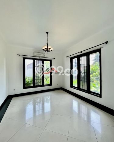 Jual Rumah Mewah Megah Dengan View Eksklusif di Kemang, Jakarta Selatan Jual Rumah Mewah Megah Dengan View Eksklusif di Kemang, Jakarta Selatan