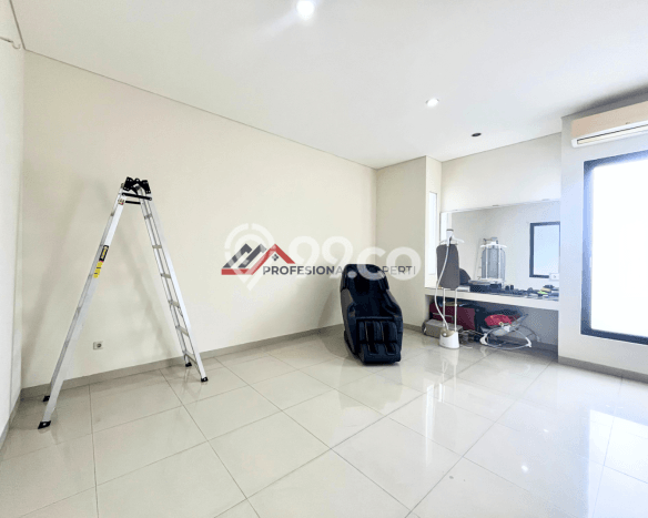 Hunian Mewah LB 320m2 Siap Pakai Desain Elegan di Cipete, Jakarta Selatan Hunian Mewah LB 320m2 Siap Pakai Desain Elegan di Cipete, Jakarta Selatan