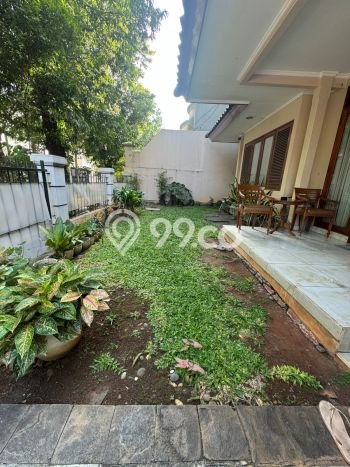 Rumah di Pondok Indah, Dekat Fasilitas, LT 227m² Rumah di Pondok Indah, Dekat Fasilitas, LT 227m²