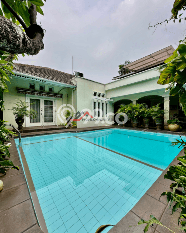 Dijual Rumah Luas Megah Dengan View Eksklusif di Kemang, Jakarta Selatan Dijual Rumah Luas Megah Dengan View Eksklusif di Kemang, Jakarta Selatan
