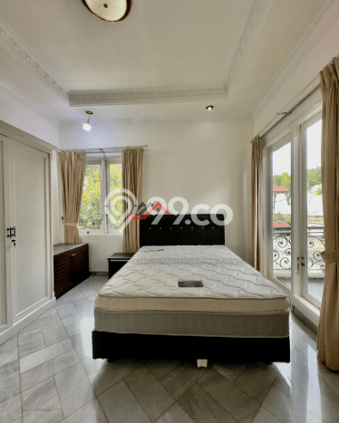 Ready to Use! Premium House LT 450m2 Desain Modern di Ampera Ready to Use! Premium House LT 450m2 Desain Modern di Ampera