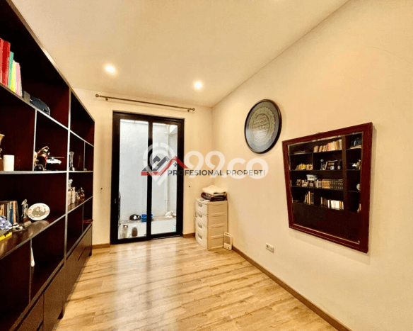 For Sale! Luxury House LT 425m2 Desain Elegan di Kemang For Sale! Luxury House LT 425m2 Desain Elegan di Kemang