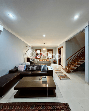 Rumah Luxury Modern Tanpa Renovasi di Cipete Jakarta Selatan Rumah Luxury Modern Tanpa Renovasi di Cipete Jakarta Selatan