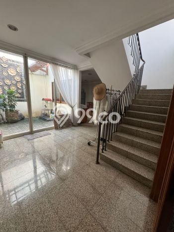 Rumah di Pondok Indah, Dekat Fasilitas, LT 227m² Rumah di Pondok Indah, Dekat Fasilitas, LT 227m²