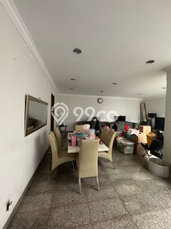 Rumah di Pondok Indah, Dekat Fasilitas, LT 227m² Rumah di Pondok Indah, Dekat Fasilitas, LT 227m²