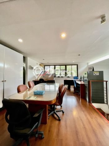 For Sale! Luxury House LT 199m2 Desain Modern di Cipete For Sale! Luxury House LT 199m2 Desain Modern di Cipete