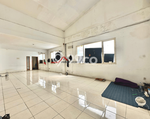 Disewakan Kantor di Kawasan Ramai Kemang Luas 1050m2 Disewakan Kantor di Kawasan Ramai Kemang Luas 1050m2