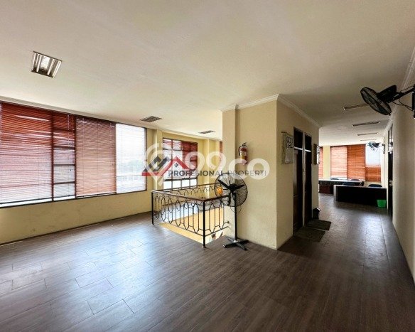 Area Ramai! Kantor Dijual di Mampang Prapatan untuk Bisnis Luas Bangunan 1200m2 Area Ramai! Kantor Dijual di Mampang Prapatan untuk Bisnis Luas Bangunan 1200m2