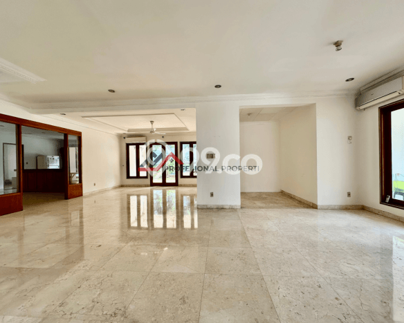 For Sale! Luxury House LT 1420m2 Desain Elegan di Kemang For Sale! Luxury House LT 1420m2 Desain Elegan di Kemang