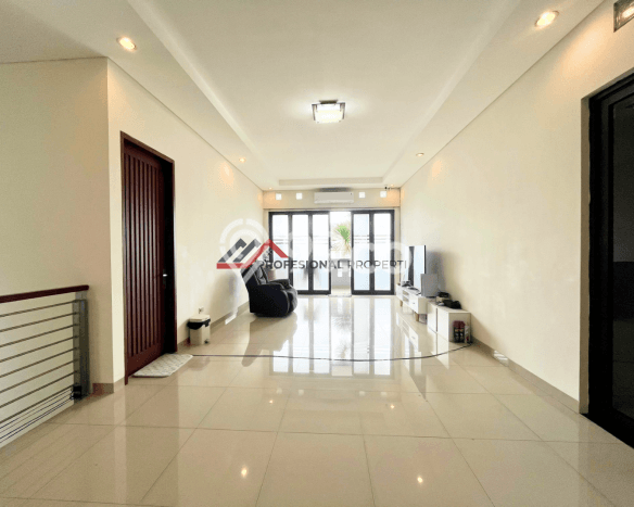Hunian Mewah LB 320m2 Siap Pakai Desain Elegan di Cipete, Jakarta Selatan Hunian Mewah LB 320m2 Siap Pakai Desain Elegan di Cipete, Jakarta Selatan