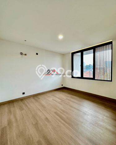 Rumah Elit LB 215m2 Siap Pakai Desain Elegan di Jati Padang, Jakarta Selatan Rumah Elit LB 215m2 Siap Pakai Desain Elegan di Jati Padang, Jakarta Selatan