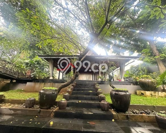 Unit Komersial Dijual di Jakarta Selatan LT 1344m2 & LB 610m2 Unit Komersial Dijual di Jakarta Selatan LT 1344m2 & LB 610m2