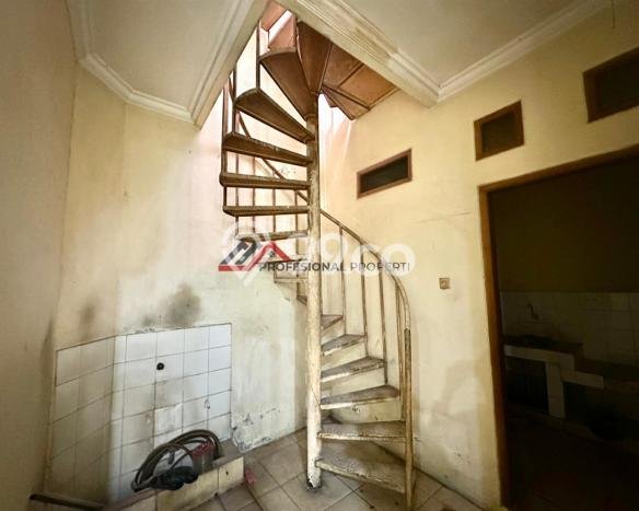 Unit Kost Dijual di Jakarta Selatan Spesifikasi 4 Kamar Tidur dan Kawasan Ramai Unit Kost Dijual di Jakarta Selatan Spesifikasi 4 Kamar Tidur dan Kawasan Ramai