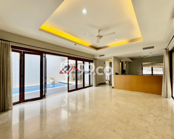 For Sale! Premium House LT 439m2 Desain Elegan di Kemang For Sale! Premium House LT 439m2 Desain Elegan di Kemang
