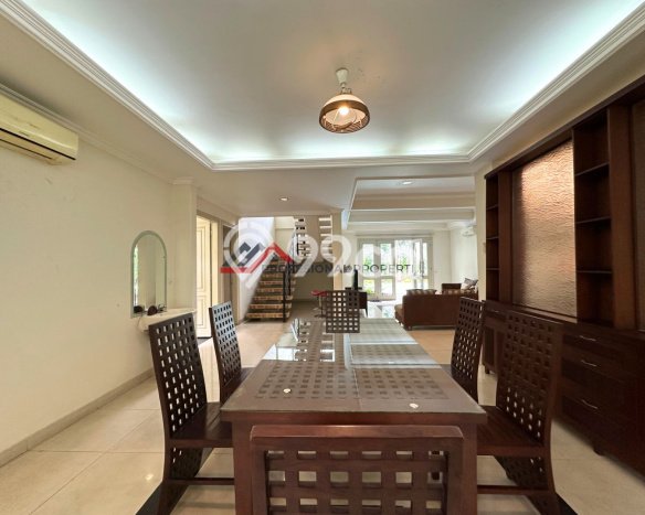 Jual Rumah Mewah Megah Dengan View Eksklusif di Kemang, Jakarta Selatan Jual Rumah Mewah Megah Dengan View Eksklusif di Kemang, Jakarta Selatan