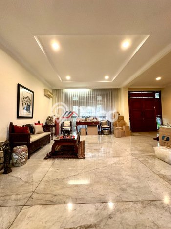 Jual Rumah Mewah Megah Dengan View Eksklusif di Kemang, Jakarta Selatan Jual Rumah Mewah Megah Dengan View Eksklusif di Kemang, Jakarta Selatan