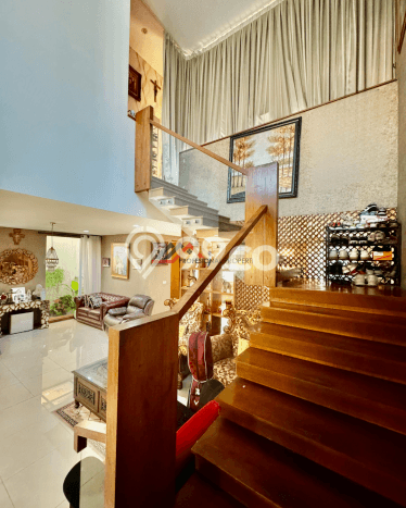 Hunian Mewah LB 500m2 Siap Huni Desain Elegan di Pondok Indah, Jakarta Selatan Hunian Mewah LB 500m2 Siap Huni Desain Elegan di Pondok Indah, Jakarta Selatan