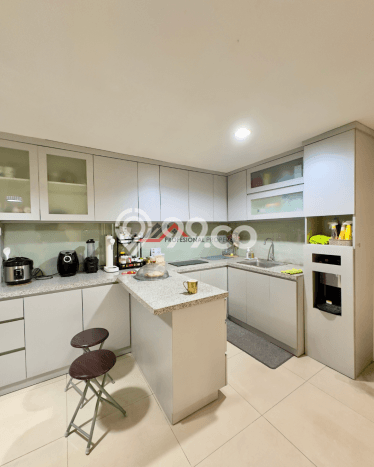 Siap Huni Hunian Elit 4 Kamar di Cilandak Dekat ke Mana Pun Siap Huni Hunian Elit 4 Kamar di Cilandak Dekat ke Mana Pun