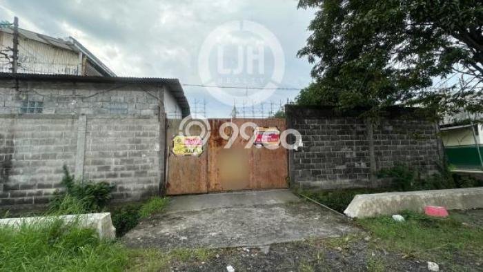 Area Ramai! Gudang Dijual di Semarang Barat untuk Bisnis Luas Bangunan 100m2 Area Ramai! Gudang Dijual di Semarang Barat untuk Bisnis Luas Bangunan 100m2