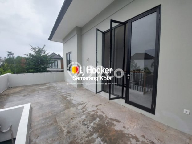 For Sale! Premium House LT 230m2 Desain Elegan di BSB City For Sale! Premium House LT 230m2 Desain Elegan di BSB City