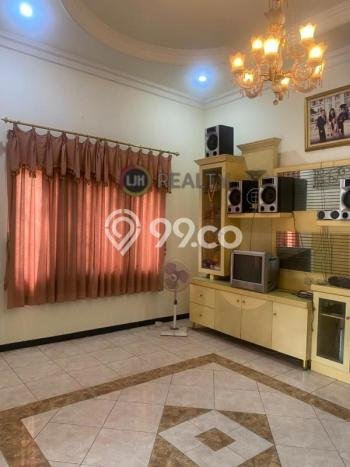 Lokasi terbaik! Rumah siap huni dikontrakkan di Semarang Tengah LB 240m2 Lokasi terbaik! Rumah siap huni dikontrakkan di Semarang Tengah LB 240m2