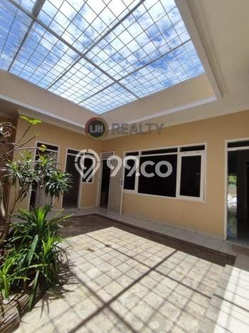Hunian Cantik Modern Lb 200m2 di Semarang Barat, Semarang Hunian Cantik Modern Lb 200m2 di Semarang Barat, Semarang