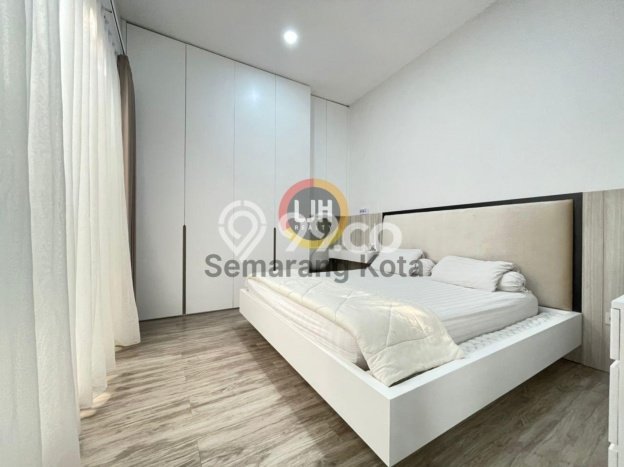 Jual Rumah Strategis Bagus Punya 5 KT di Semarang Barat Semarang SHM Jual Rumah Strategis Bagus Punya 5 KT di Semarang Barat Semarang SHM