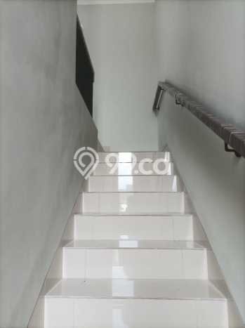 Jual Rumah Modern 3 KT di Suvarna Sutera, Tangerang Jual Rumah Modern 3 KT di Suvarna Sutera, Tangerang