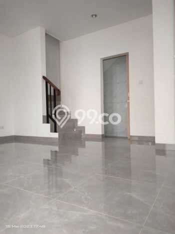 Jarang Ada! Rumah Sewa 4 Kamar Bagus Siap Huni Suvarna Sutera Jarang Ada! Rumah Sewa 4 Kamar Bagus Siap Huni Suvarna Sutera