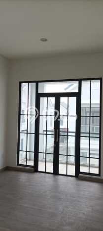 For Sale Hunian Rumah Nyaman 4 KT di Suvarna Sutera, Tangerang For Sale Hunian Rumah Nyaman 4 KT di Suvarna Sutera, Tangerang