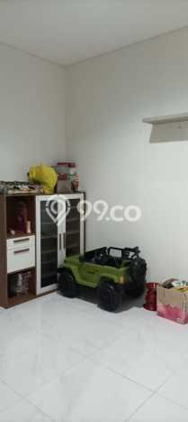 Disewakan Rumah Murah di Suvarna Sutera Tangerang dengan 4 KT Disewakan Rumah Murah di Suvarna Sutera Tangerang dengan 4 KT