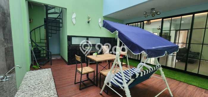 Jual Rumah Luas Megah Dengan View Cantik di Suvarna Sutera, Tangerang Jual Rumah Luas Megah Dengan View Cantik di Suvarna Sutera, Tangerang