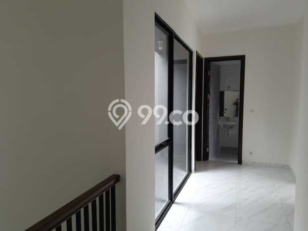 Dijual Rumah Eksklusif 3 KT di Suvarna Sutera, Tangerang Dijual Rumah Eksklusif 3 KT di Suvarna Sutera, Tangerang