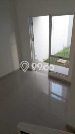 Rumah Modern 3 KT di Suvarna Sutera Tangerang Rumah Modern 3 KT di Suvarna Sutera Tangerang