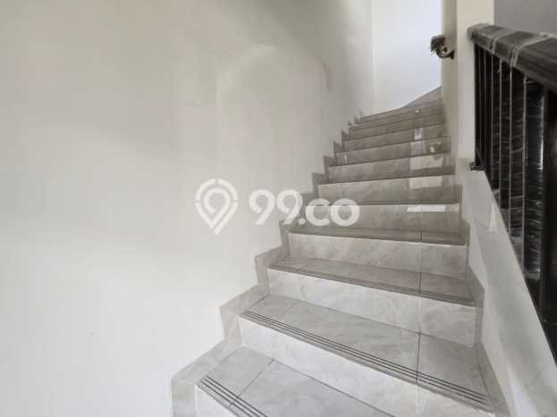 Rumah Strategis Modern Lb 101m2 di Cikupa, Tangerang Rumah Strategis Modern Lb 101m2 di Cikupa, Tangerang