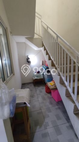 Rumah sewa siap pakai 3 Kamar Tidur di Suvarna Sutera, Tangerang Rumah sewa siap pakai 3 Kamar Tidur di Suvarna Sutera, Tangerang