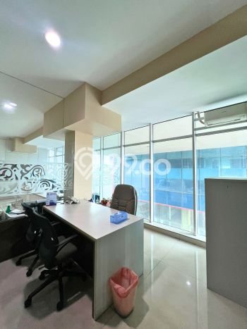 Lokasi Strategis! Dijual Gudang Bisnis di Cipondoh, Tangerang Kondisi Baik Lokasi Strategis! Dijual Gudang Bisnis di Cipondoh, Tangerang Kondisi Baik