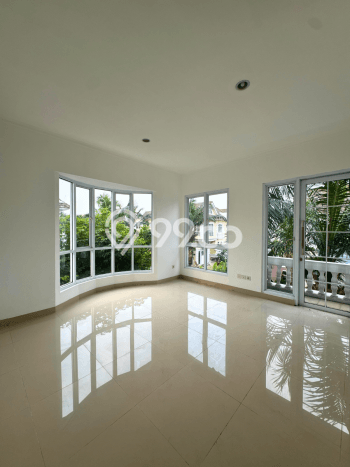 Rumah Elit Modern Tanpa Renovasi di Gading Serpong Tangerang Rumah Elit Modern Tanpa Renovasi di Gading Serpong Tangerang