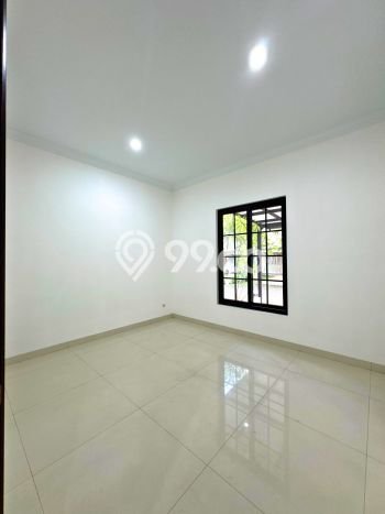 For Sale! Premium House LT 176m2 Desain Elegan di BSD City For Sale! Premium House LT 176m2 Desain Elegan di BSD City