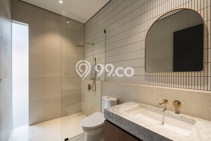 Best Deal Hunian Premium Ideal dan Luas di BSD, Tangerang Selatan Best Deal Hunian Premium Ideal dan Luas di BSD, Tangerang Selatan