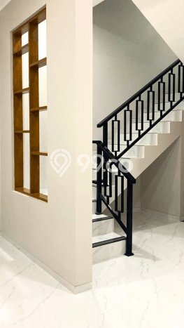 Rumah Luas Asri 3 KT Siap Huni di Villa Melati Mas Tangerang Selatan Rumah Luas Asri 3 KT Siap Huni di Villa Melati Mas Tangerang Selatan