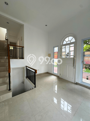 Rumah Elit Modern Tanpa Renovasi di Gading Serpong Tangerang Rumah Elit Modern Tanpa Renovasi di Gading Serpong Tangerang