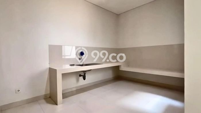 Lokasi strategis! Rumah siap pakai disewakan di BSD LB 190m2 Lokasi strategis! Rumah siap pakai disewakan di BSD LB 190m2
