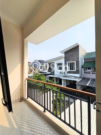 Rumah Modern 3 KT LT 72m2 di BSD Nusaloka Rumah Modern 3 KT LT 72m2 di BSD Nusaloka