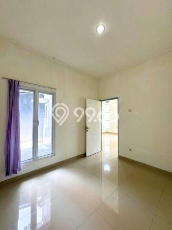 For Sale Rumah 2 Kamar Lokasi Ideal Bagus dan Strategis di Serpong For Sale Rumah 2 Kamar Lokasi Ideal Bagus dan Strategis di Serpong