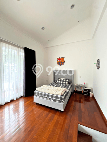 Siap Huni Hunian Elit 4 Kamar di BSD Dekat ke Mana Saja Siap Huni Hunian Elit 4 Kamar di BSD Dekat ke Mana Saja